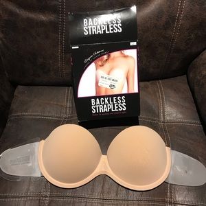 Backless strapless bra